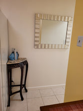 Load image into Gallery viewer, Entrance/Foyer