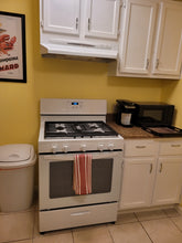 Load image into Gallery viewer, Apartment #832
